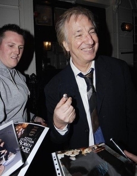 Alan_Rickman_HayFever__16_.jpg