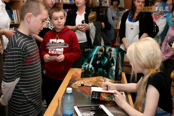 Click to view full size image
==============
easons-013.jpg easons-013.jpg