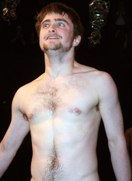 daniel_radcliffe_apresentacao_broadway_(13).jpg