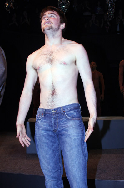 daniel_radcliffe_apresentacao_broadway_(7).jpg