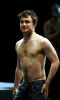 daniel-radcliffe-apresentacao-estreia-equus-broadway_(17).jpg