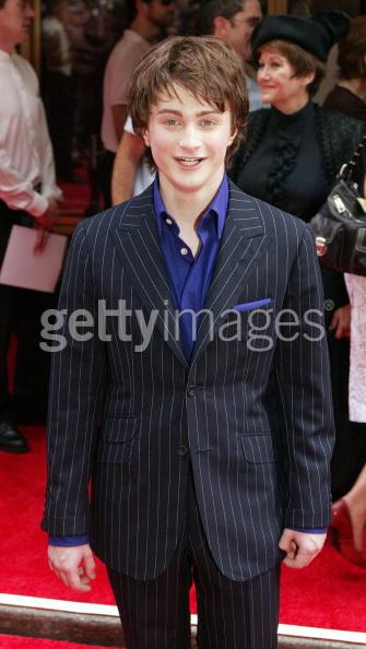 danatpoapremiere16_2_may2004[1].jpg