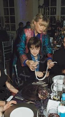 hpps_party__71551i_ed[1].jpg