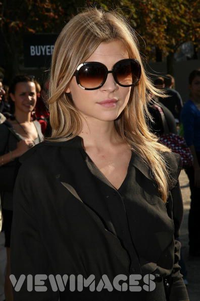 clemencedefilechloe007.jpg clemencedefilechloe007.jpg