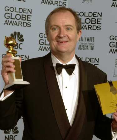 broadbent_appearances_goldenglobe2002_10.jpg