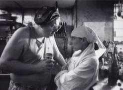 broadbent_films_lifeissweet_1.jpg broadbent_films_lifeissweet_1.jpg