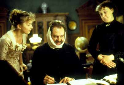 broadbent_films_topsyturvy_5.jpg broadbent_films_topsyturvy_5.jpg