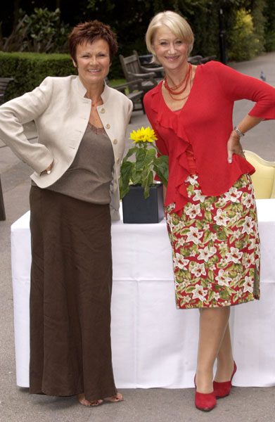 jwalterscalgirlsphotocall5.jpg