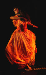 tena_theatre_bronte_08.jpg tena_theatre_bronte_08.jpg