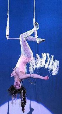 tena_theater_nightsatthecircus_10.jpg