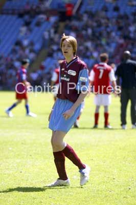 Soccer6_(2_).jpg Soccer6_(2_).jpg