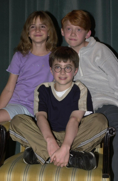 cast024.jpg