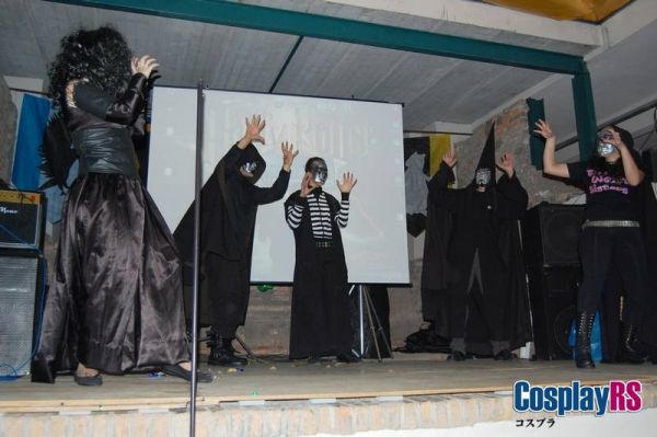 Click to view full size image
==============
Cosplay_RS_(6).jpg Cosplay_RS_(6).jpg