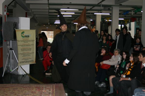 Click to view full size image
==============
pottercon228.jpg pottercon228.jpg