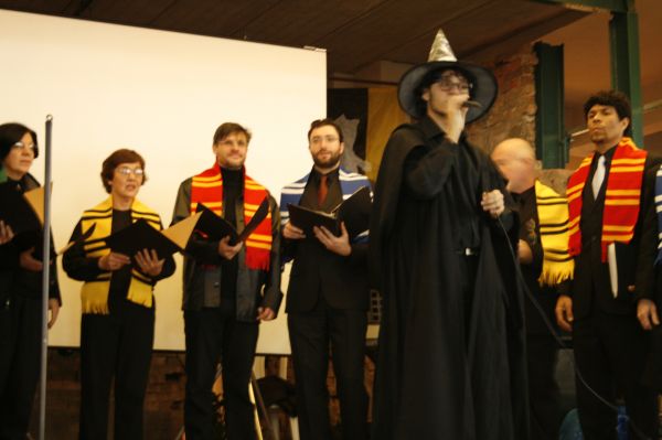 Click to view full size image
==============
pottercon24.jpg pottercon24.jpg