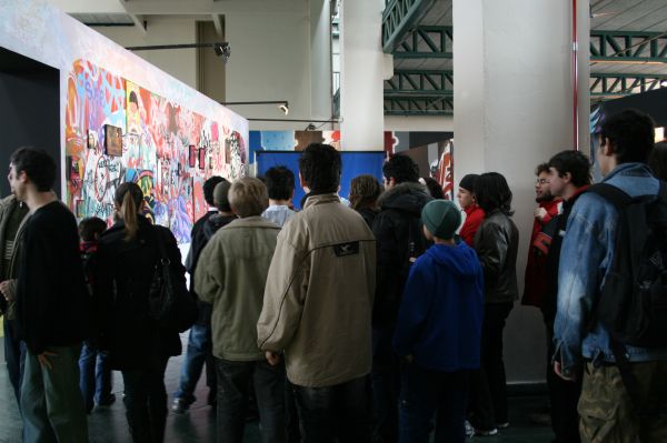 Click to view full size image
==============
pottercon276.jpg pottercon276.jpg