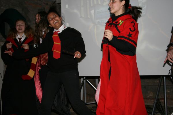 Click to view full size image
==============
pottercon432.jpg pottercon432.jpg