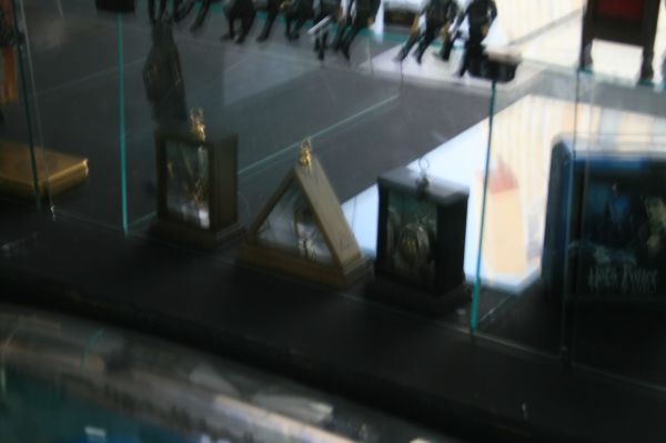 Click to view full size image
==============
pottercon96.jpg pottercon96.jpg