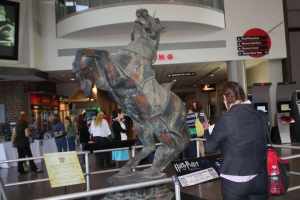 lewis_appearances_bostonhpexhibit09_049.jpg