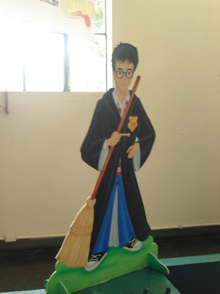 Click to view full size image
==============
pottercon_021.jpg pottercon_021.jpg