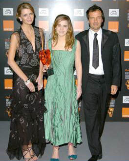 Emma e David Thewlis
Emma Watson e David Thewlis (Professor Remus Lupin) na premiação do Bafta no Reino Unido.
Emma e David Thewlis
Emma Watson e David Thewlis (Professor Remus Lupin) na premiação do Bafta no Reino Unido.