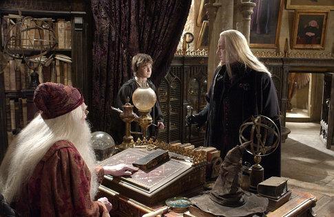 No escritÃ³rio de Dumbledore
Palavras-chave: EscritÃ³rio Dumbledore