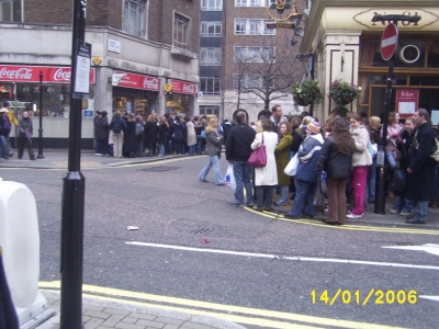 normal_The Que %286%29.jpg normal_The Que %286%29.jpg
