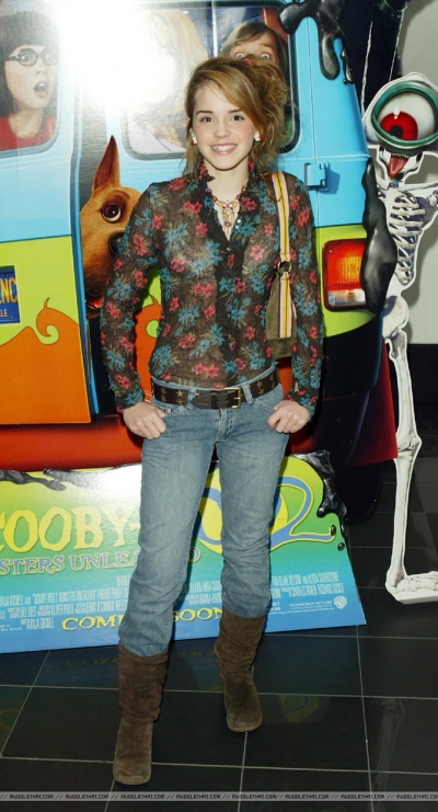 emmawatson-scoobydoo01.jpg