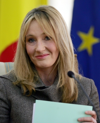 normal_jkrowling-romania25.jpg normal_jkrowling-romania25.jpg