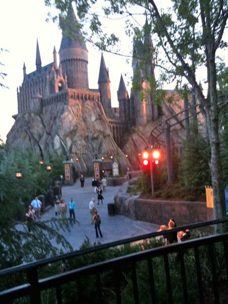 approach-to-hogwarts.jpg approach-to-hogwarts.jpg