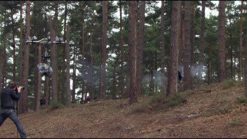 8E912DE2_HP7_ABC_FAMILY_INTERSTITIAL_FOREST_RUN_1080_173.jpg