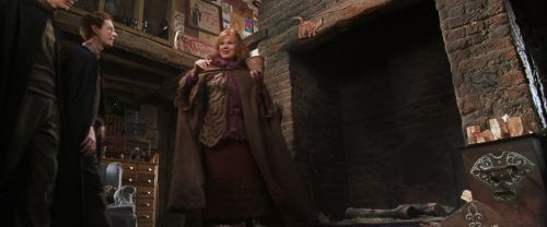 Click to view full size image
==============
CS-Potterish_01002.jpg CS-Potterish_01002.jpg