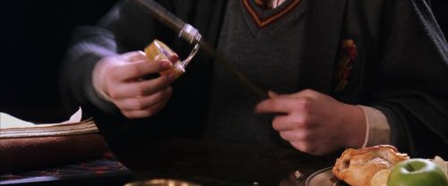 Click to view full size image
==============
CS-Potterish_02291.jpg CS-Potterish_02291.jpg