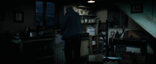 Click to view full size image
==============
CdF-Potterish_0102.jpg CdF-Potterish_0102.jpg