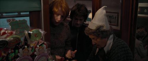 Click to view full size image
==============
CdF-Potterish_0902.jpg CdF-Potterish_0902.jpg