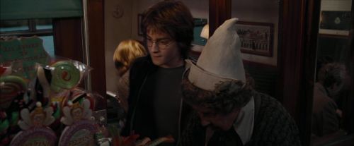 Click to view full size image
==============
CdF-Potterish_0909.jpg CdF-Potterish_0909.jpg