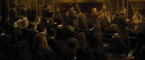 Click to view full size image
==============
CdF-Potterish_1199.jpg CdF-Potterish_1199.jpg