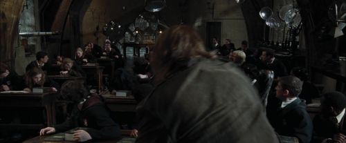 Click to view full size image
==============
CdF-Potterish_1542.jpg CdF-Potterish_1542.jpg