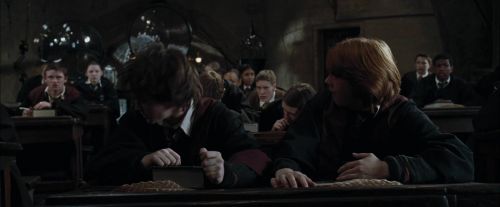 Click to view full size image
==============
CdF-Potterish_1544.jpg CdF-Potterish_1544.jpg