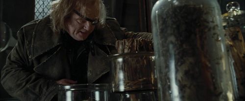 Click to view full size image
==============
CdF-Potterish_1582.jpg CdF-Potterish_1582.jpg