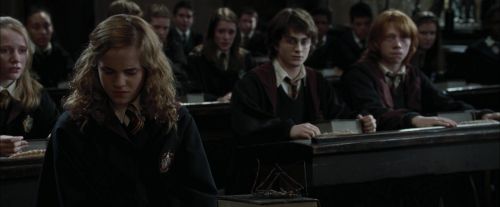 Click to view full size image
==============
CdF-Potterish_1752.jpg CdF-Potterish_1752.jpg