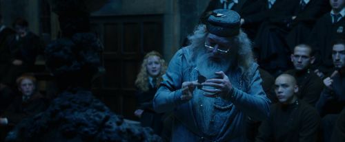 Click to view full size image
==============
CdF-Potterish_2052.jpg CdF-Potterish_2052.jpg
