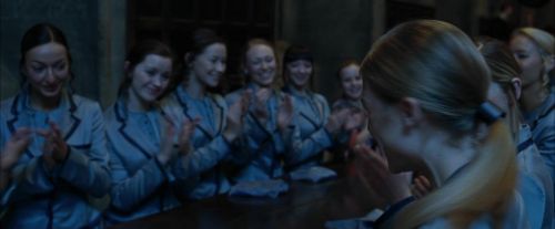 Click to view full size image
==============
CdF-Potterish_2080.jpg CdF-Potterish_2080.jpg