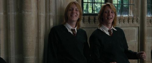 Click to view full size image
==============
CdF-Potterish_4374.jpg CdF-Potterish_4374.jpg