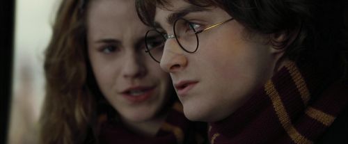 Click to view full size image
==============
CdF-Potterish_5421.jpg CdF-Potterish_5421.jpg