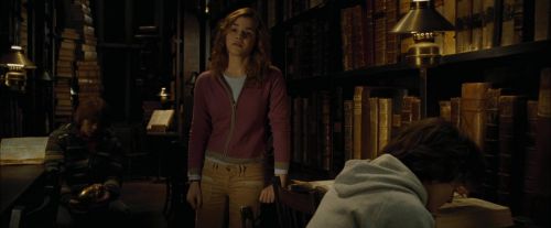 Click to view full size image
==============
CdF-Potterish_5677.jpg CdF-Potterish_5677.jpg