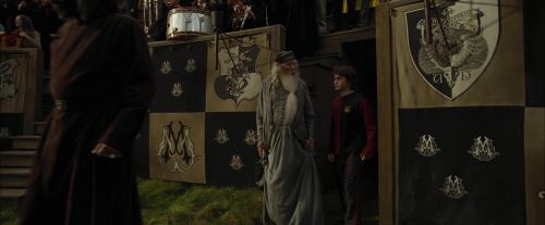 Click to view full size image
==============
CdF-Potterish_7057.jpg CdF-Potterish_7057.jpg