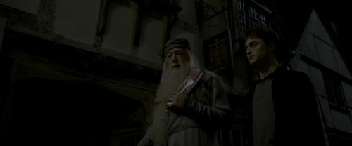Click to view full size image
==============
EdP-Potterish1072.jpg EdP-Potterish1072.jpg