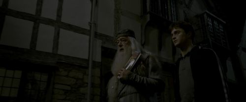 Click to view full size image
==============
EdP-Potterish1075.jpg EdP-Potterish1075.jpg
