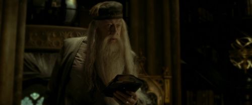 Click to view full size image
==============
EdP-Potterish11070.jpg EdP-Potterish11070.jpg